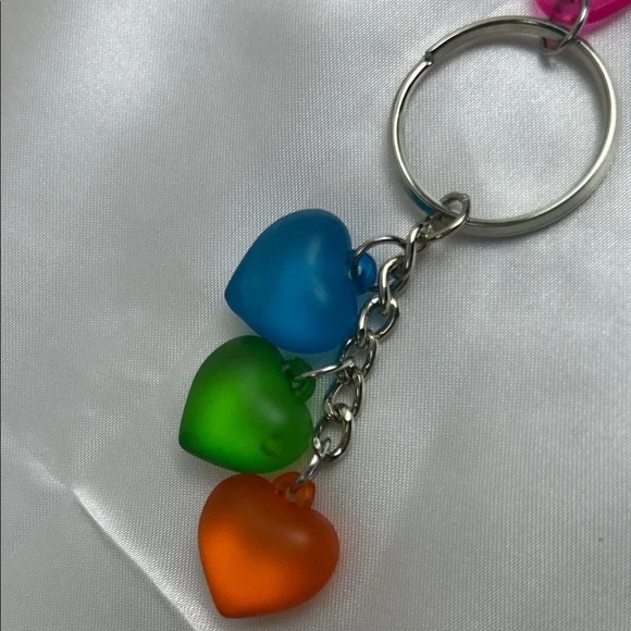 Keychain Multicolor Heart Key Holder - Picture 9 of 9